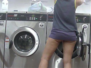 Helena Price - College Campus Laundry Flashing While Washing My Clothing!